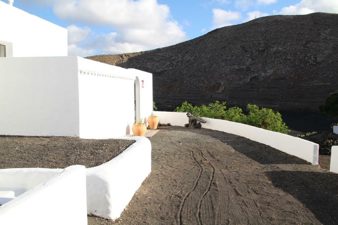 Vila Casa Caldera Guiguan Tinajo Exteriér fotografie