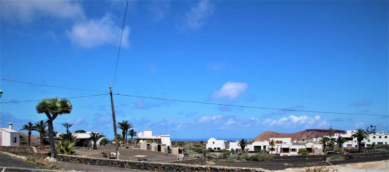 Vila Casa Caldera Guiguan Tinajo Exteriér fotografie